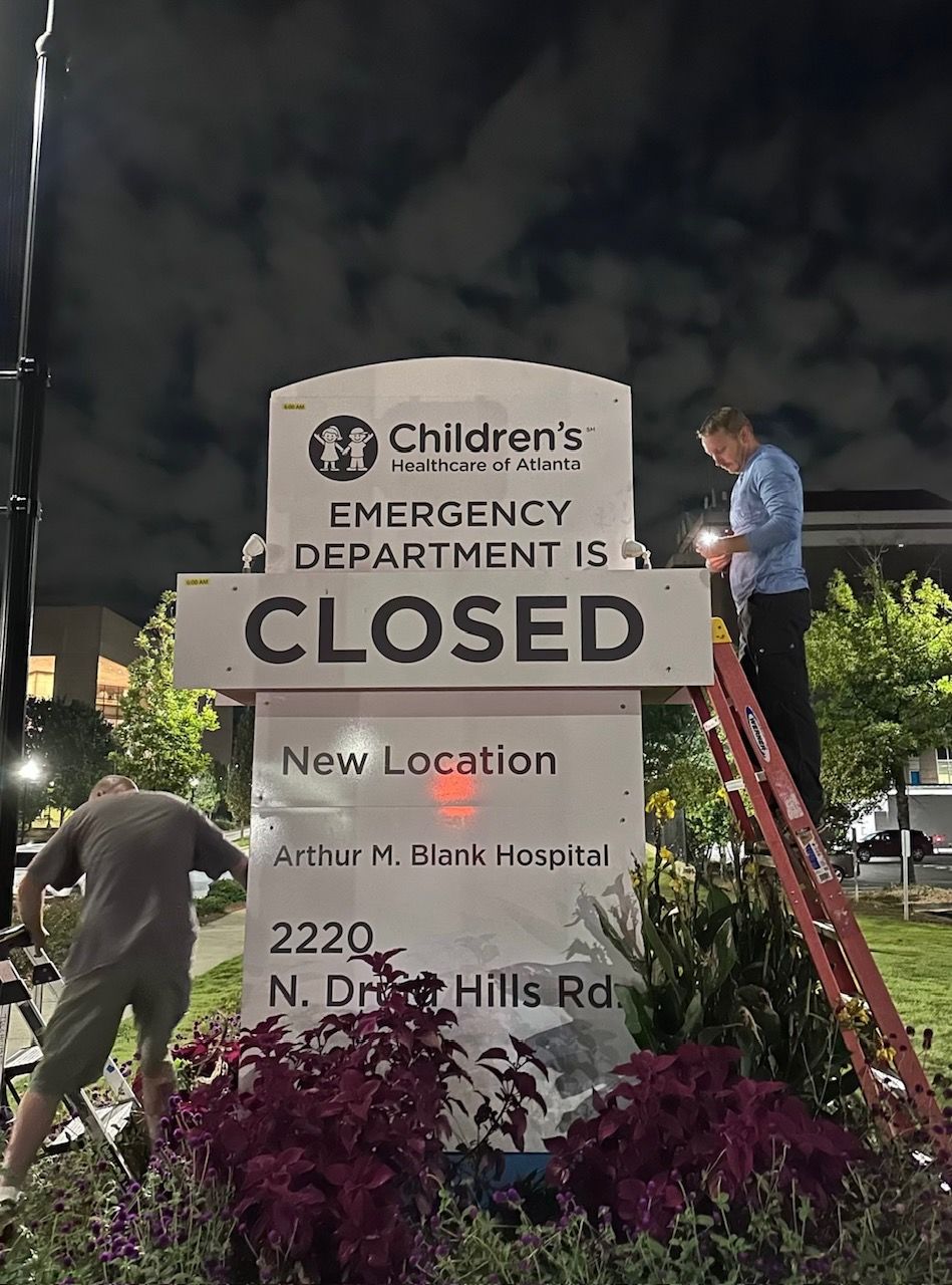 Hospital Sign Install